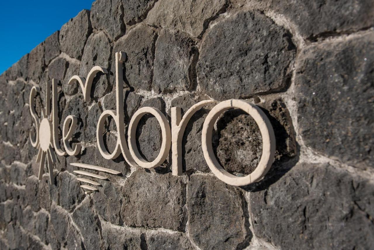 Sole D'Oro Luxury Suites Иа Екстериор снимка