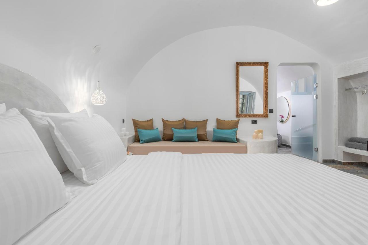 Sole D'Oro Luxury Suites Иа Стая снимка