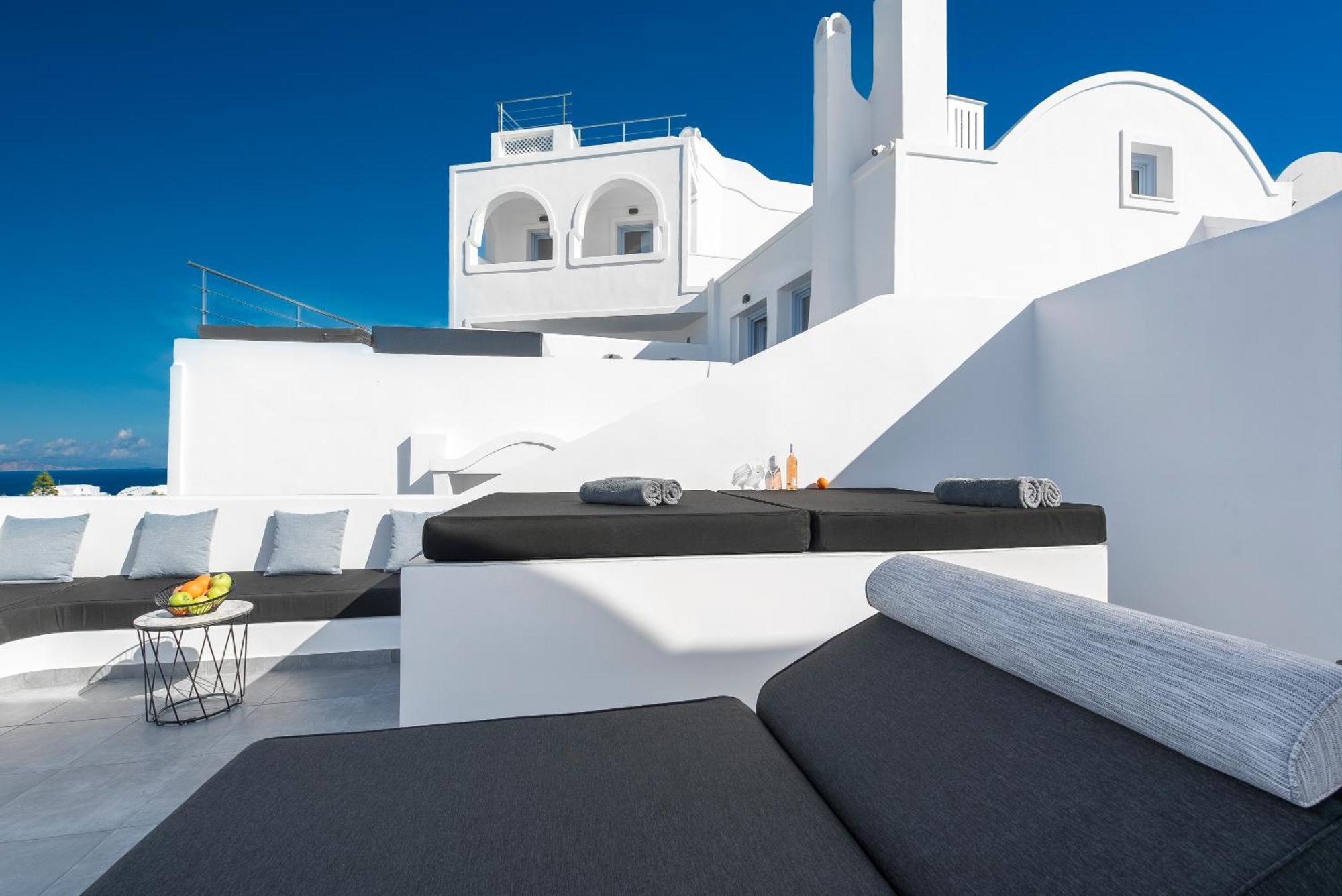 Sole D'Oro Luxury Suites Иа Стая снимка