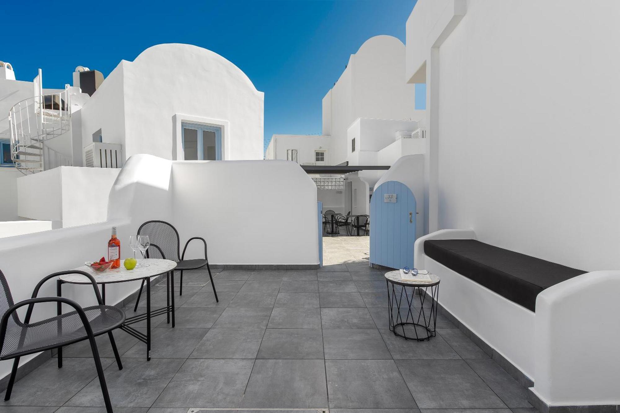 Sole D'Oro Luxury Suites Иа Стая снимка
